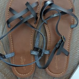 NEW 7.5 WIDE Universal Thread Women’s Toe Wrap Thong Summer Sandal